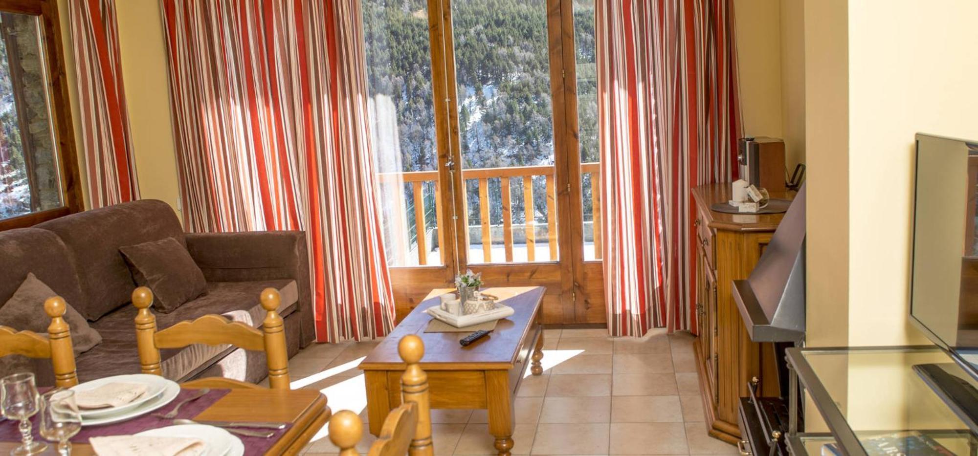 Aparthotel Ona El Tarter รันซอล ภายนอก รูปภาพ