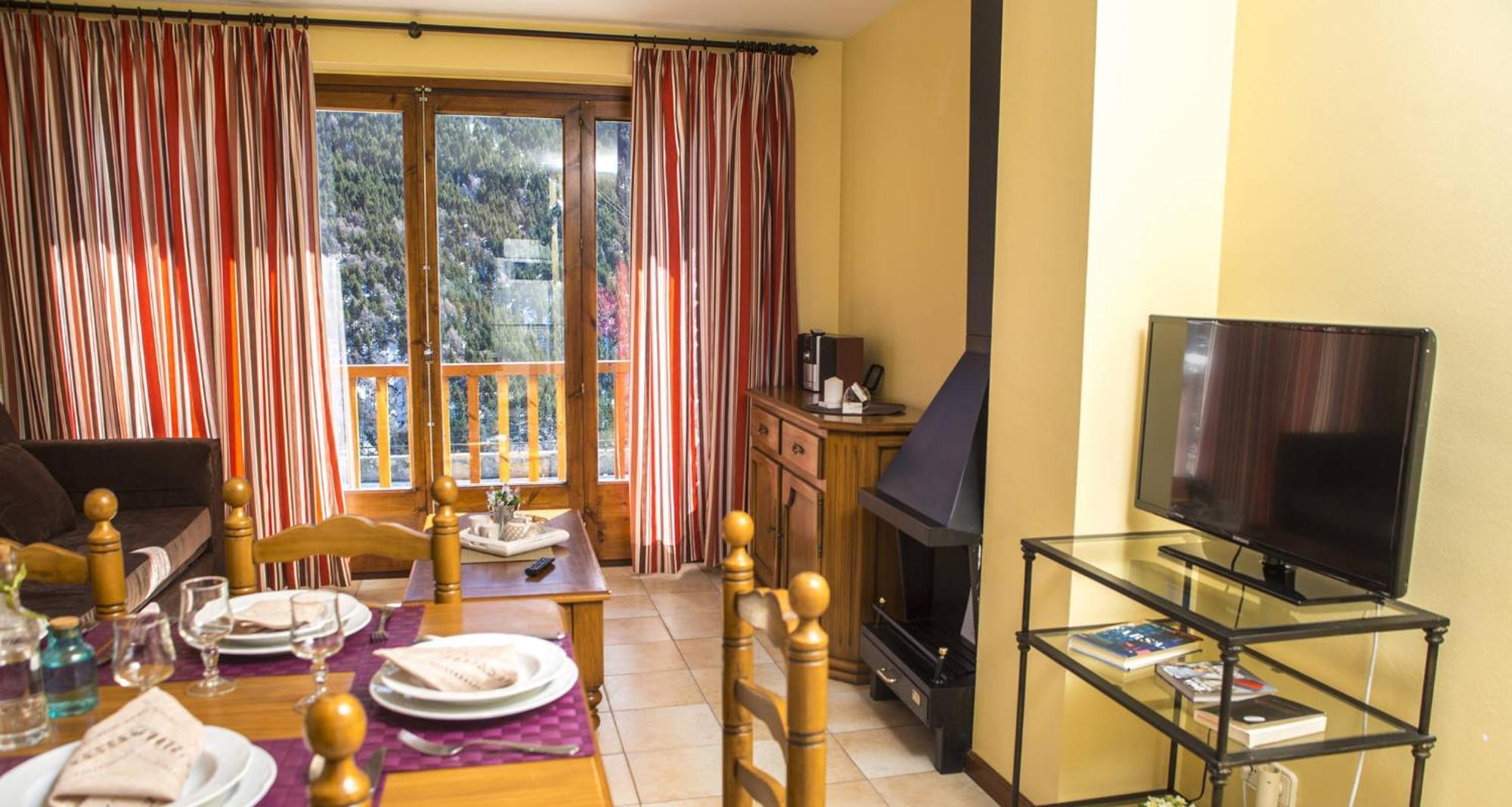 Aparthotel Ona El Tarter รันซอล ภายนอก รูปภาพ