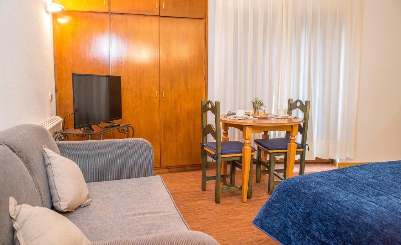 Aparthotel Ona El Tarter รันซอล ภายนอก รูปภาพ